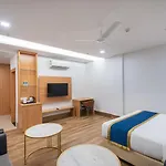The Sandalwood By Mavenco Hospitality I Near Delhi Airport